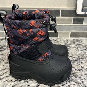 NWT Northside Snow boots rated -25F 200 gram thinsulate. size 5 baby